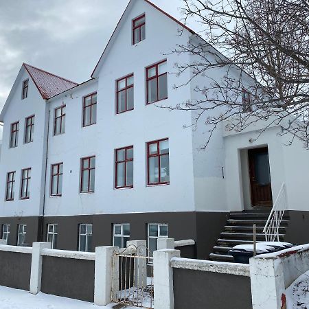 Day Dream Central Akureyri Two Bedroom Apartment מראה חיצוני תמונה